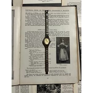 elgin two tone oval dial watch